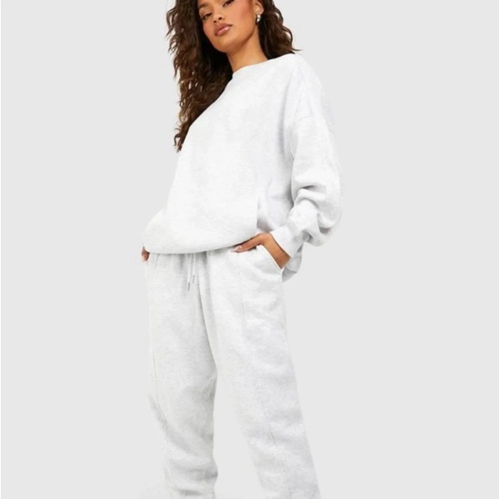 BooHoo Seam & Pocket Detail Crew Neck Oversized Sweatshirt | M | Ash Grey NEW!! - Picture 7 of 14